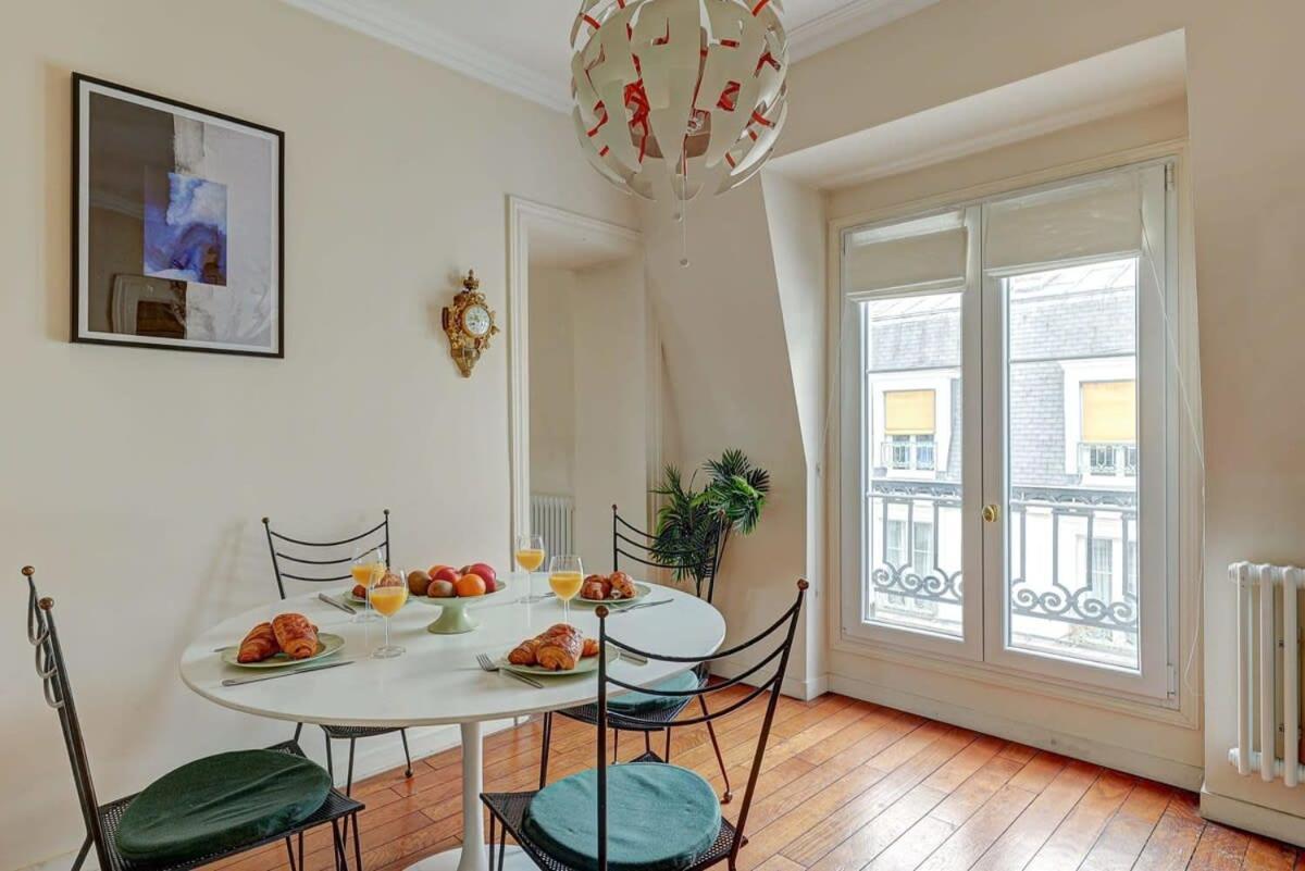 St Germain & Odeon - Cityapartmentstay Parigi Esterno foto